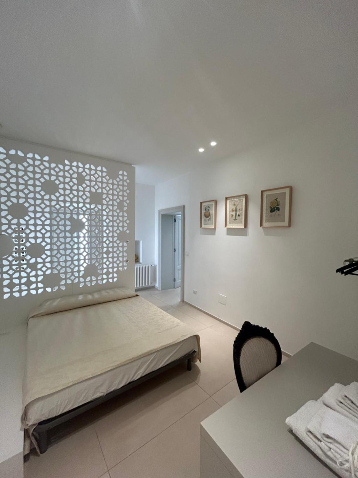 Palazzo Iato Apartment Rutigliano Bagian luar foto