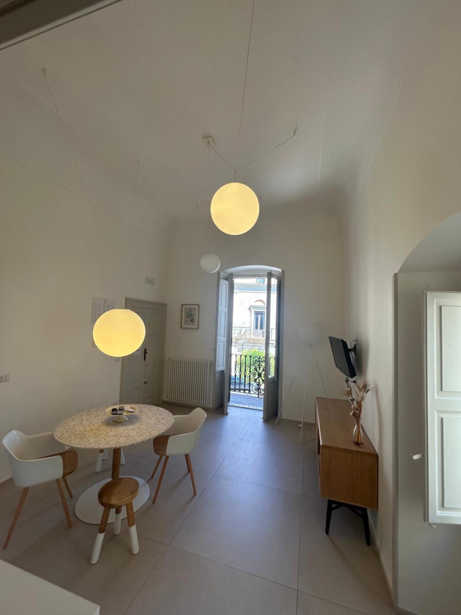 Palazzo Iato Apartment Rutigliano Bagian luar foto
