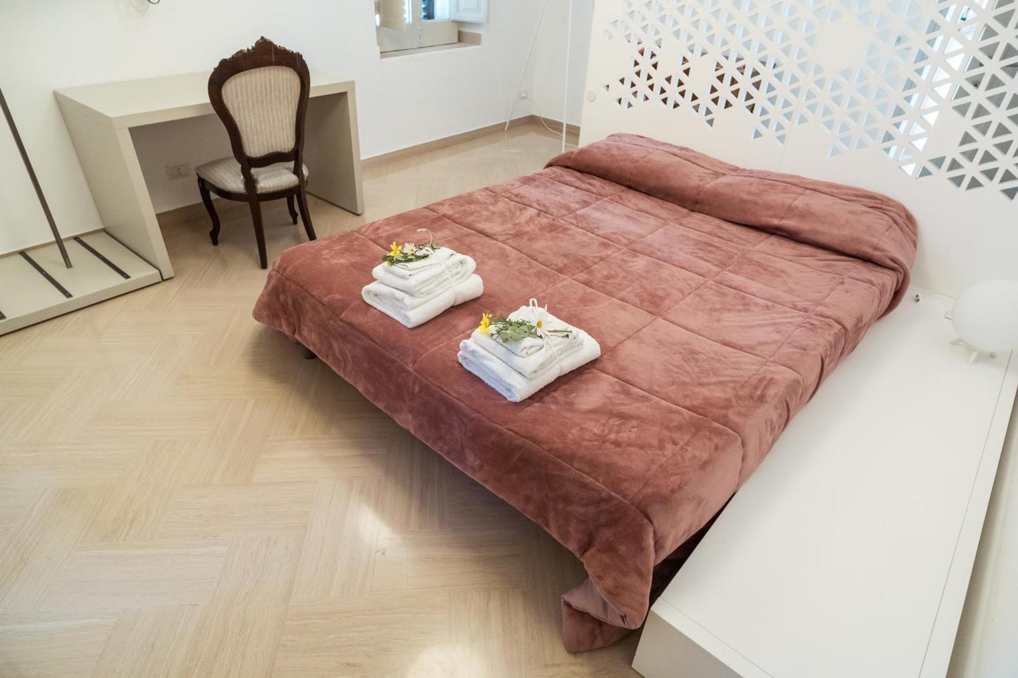 Palazzo Iato Apartment Rutigliano Bagian luar foto