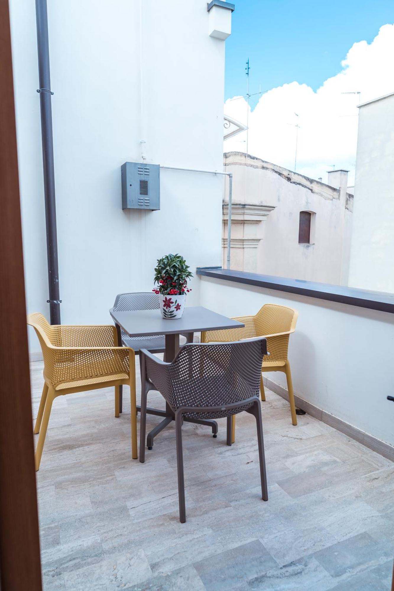 Palazzo Iato Apartment Rutigliano Bagian luar foto