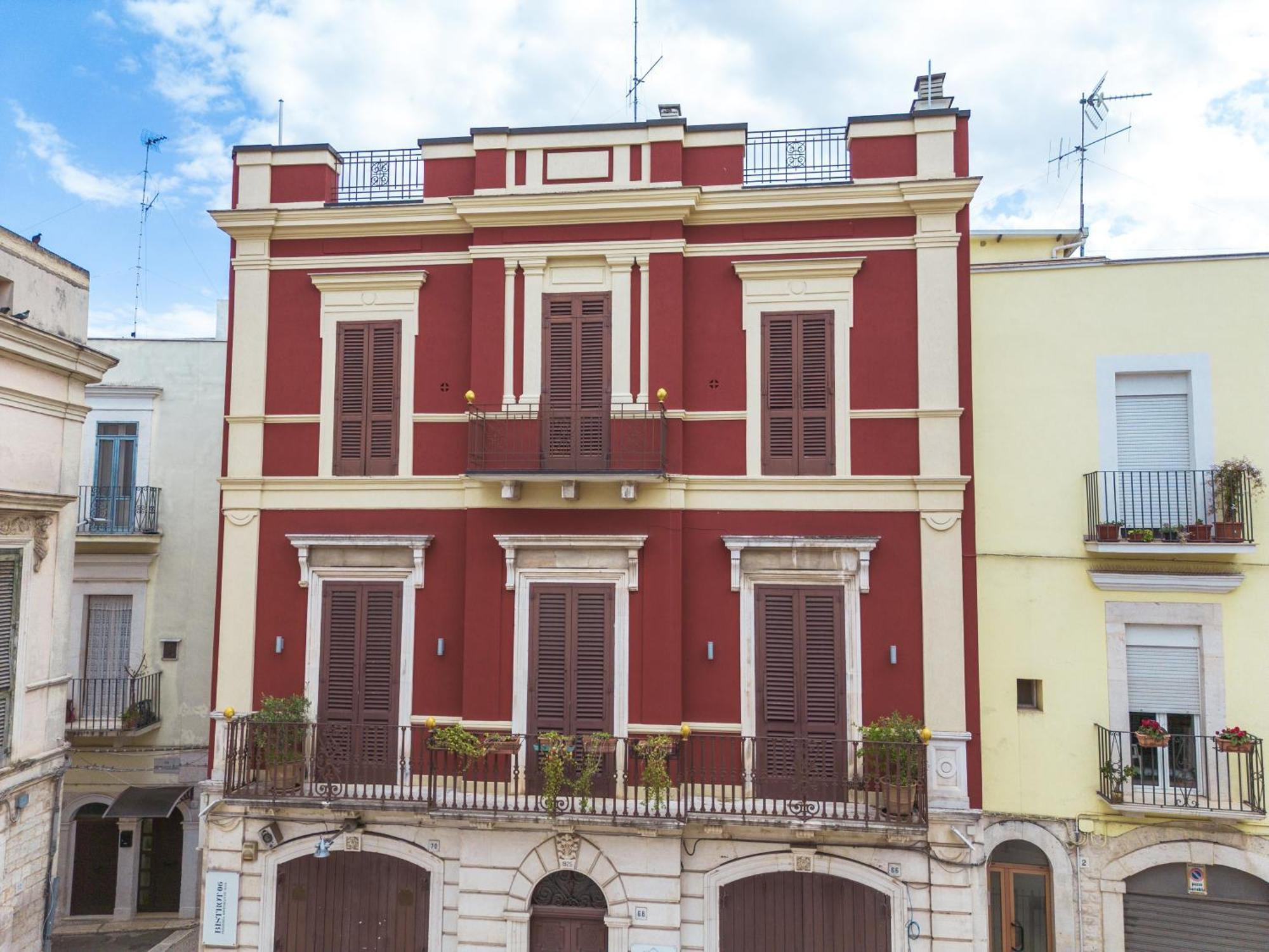 Palazzo Iato Apartment Rutigliano Bagian luar foto
