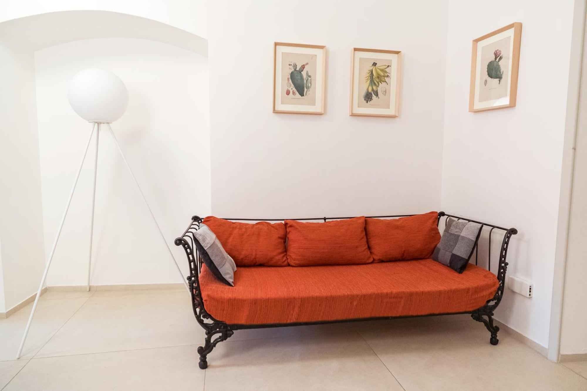Palazzo Iato Apartment Rutigliano Bagian luar foto